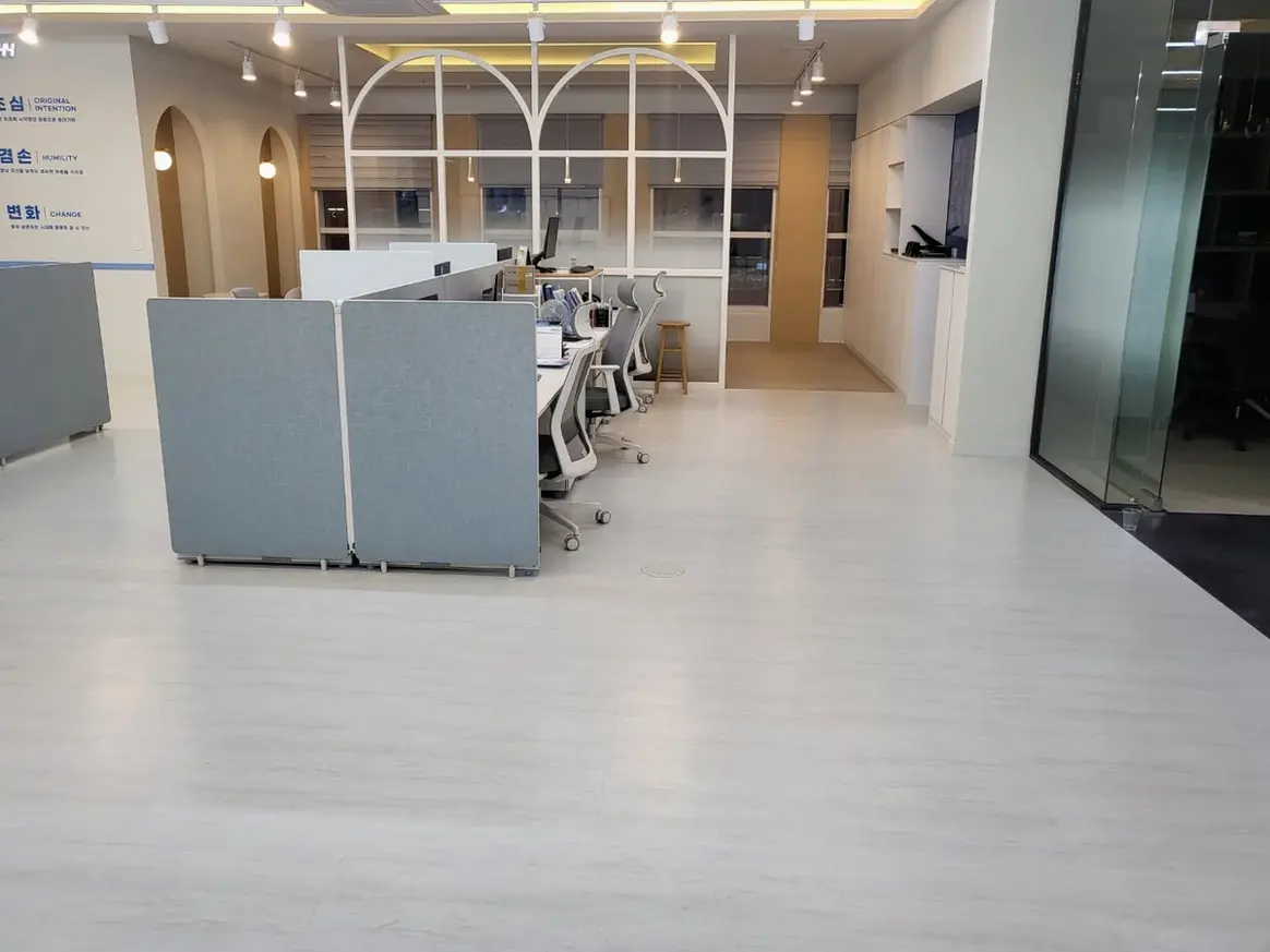 동두천시 걸산동 사업장 복도·대기 동선 야간 위생청소 사례 - 행진크린