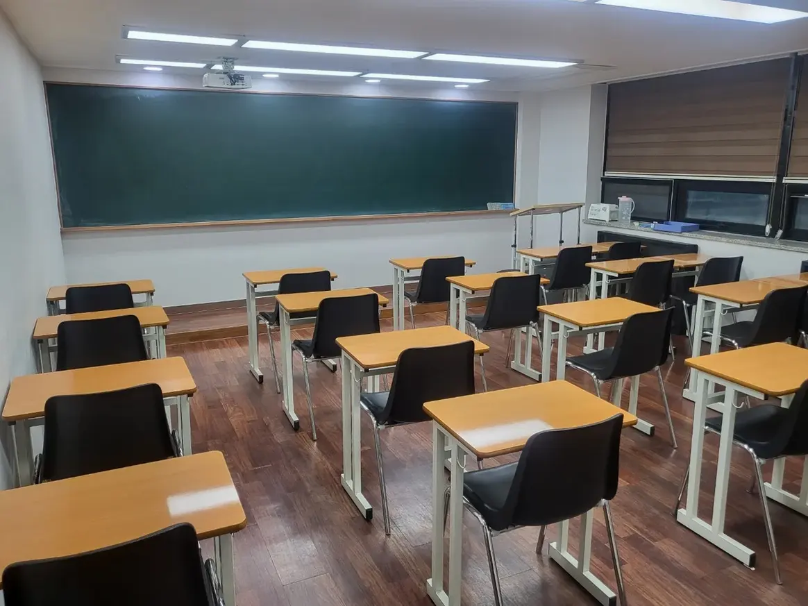 연천군 백학면 어린이집 과학실 장비 주변 정밀 위생청소 사례 - 행진크린