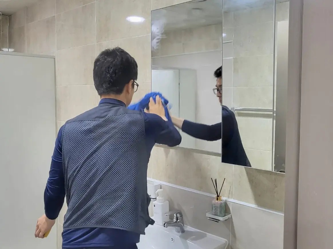 동두천시 상봉암동 사무실 집기 창고 위생청소 사례 - 행진크린